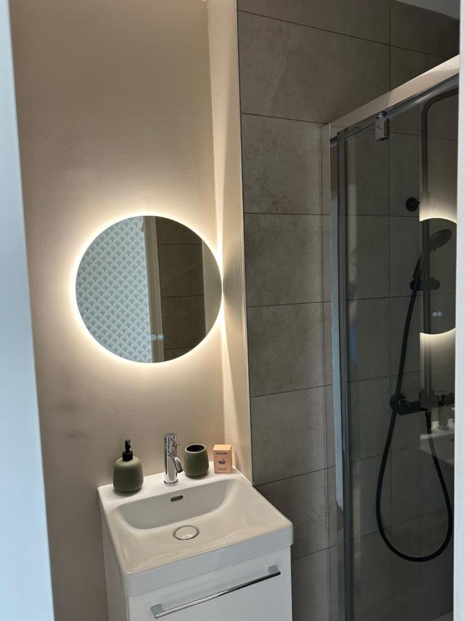 Le Madeleine - Cosy & Renove - Face Tram Leilighet Orléans Eksteriør bilde